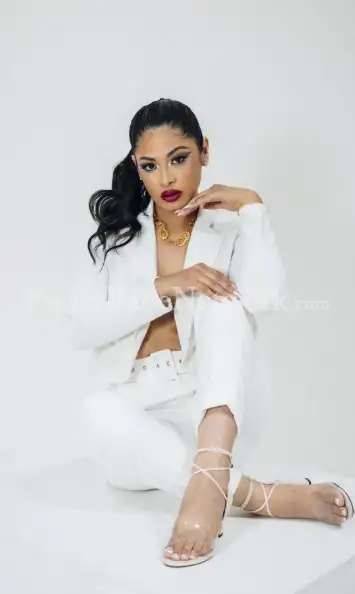 Exotic Photoshoot Model Escort and Independent Call Girl Chetna for Premium Treatment